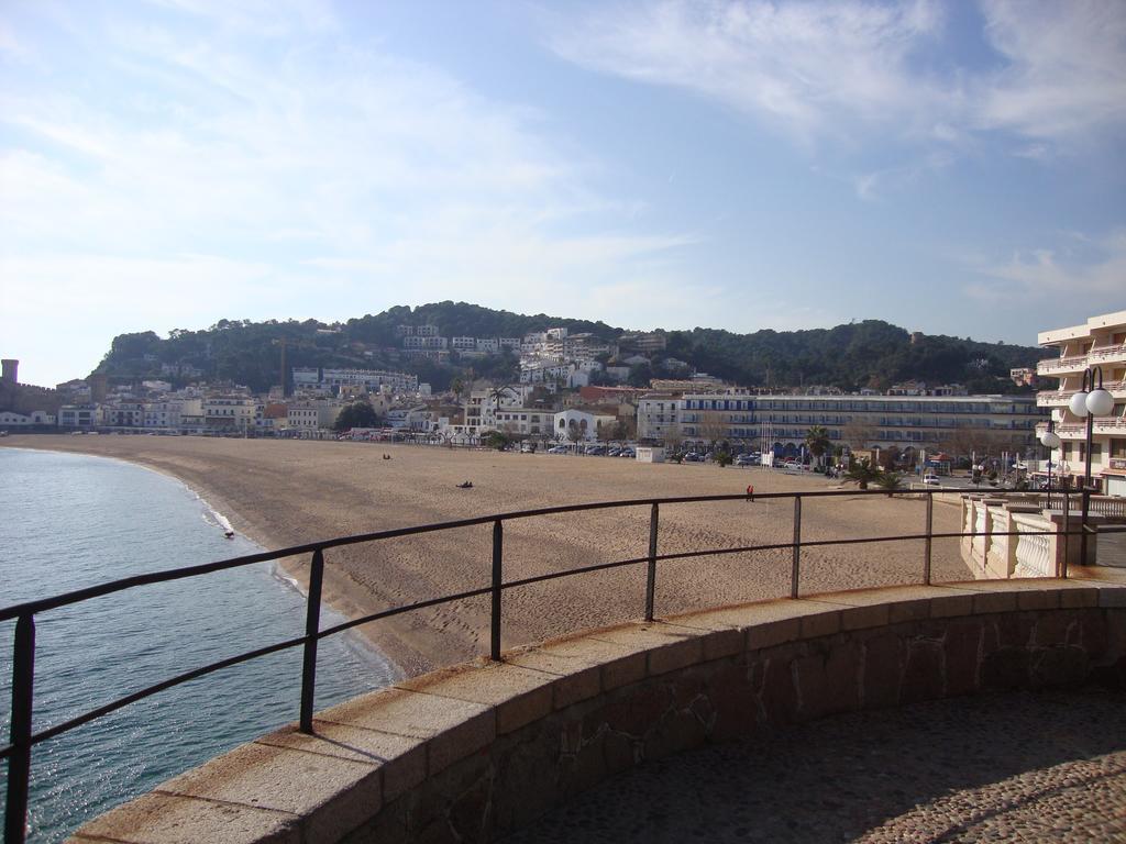 Apartaments Claudi Tossa de Mar Exterior foto