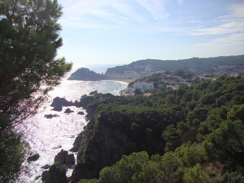 Apartaments Claudi Tossa de Mar Exterior foto