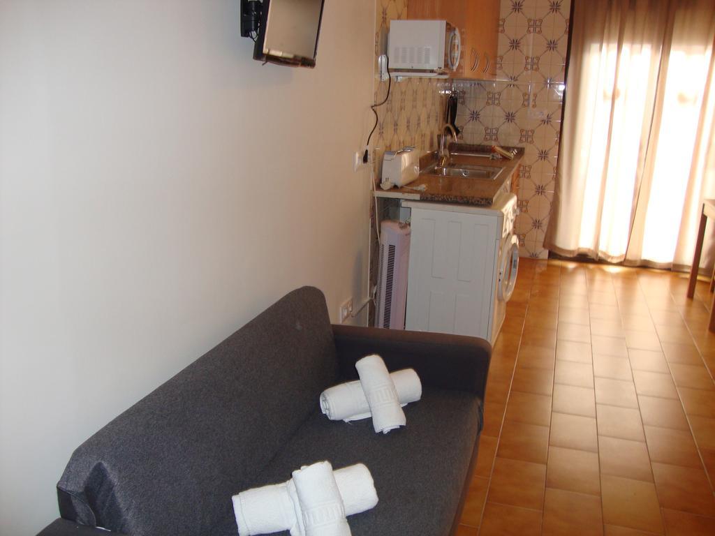 Apartaments Claudi Tossa de Mar Quarto foto