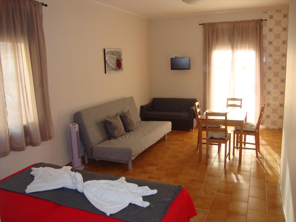 Apartaments Claudi Tossa de Mar Quarto foto